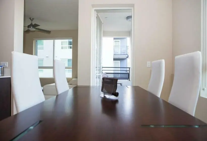 1ベッドルームアパートメント, Central Apartment