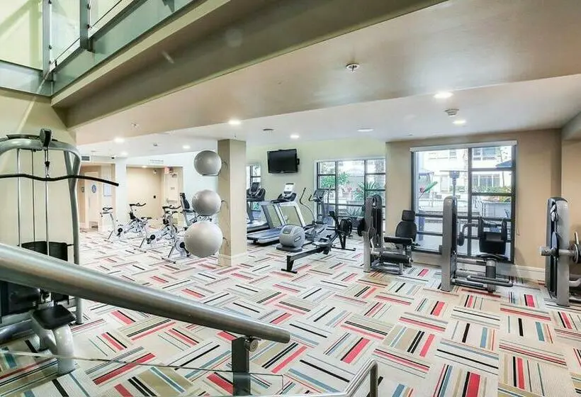 1ベッドルームアパートメント, Central Apartment