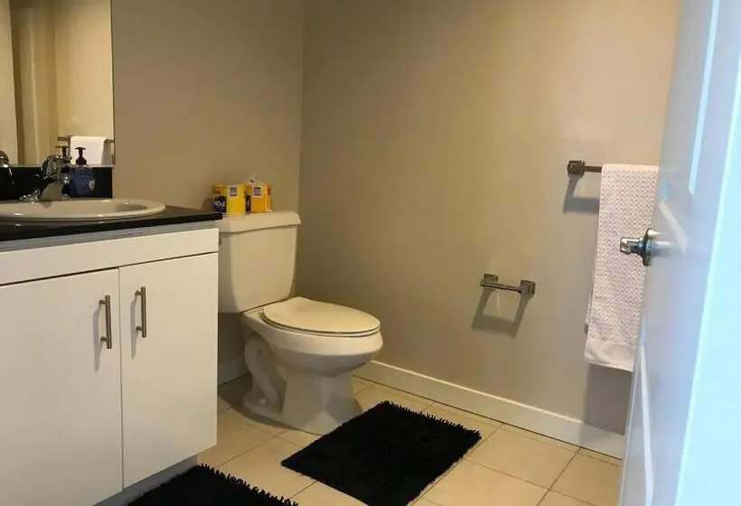 バルコニー付き1ベッドルームアパートメント, Central Apartment
