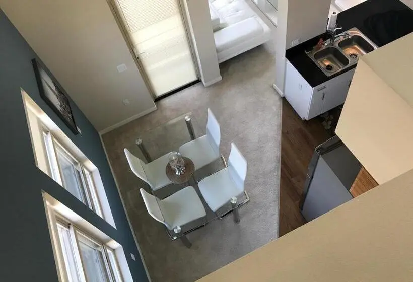 1ベッドルームペントハウスアパート, Central Apartment