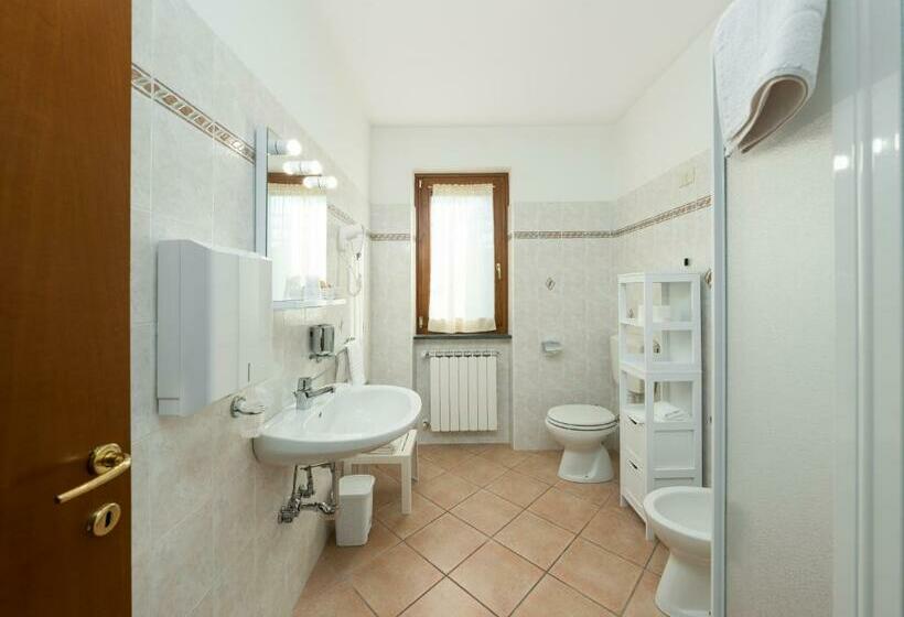 스탠다드 룸 산 전망, Agriturismo Daniela