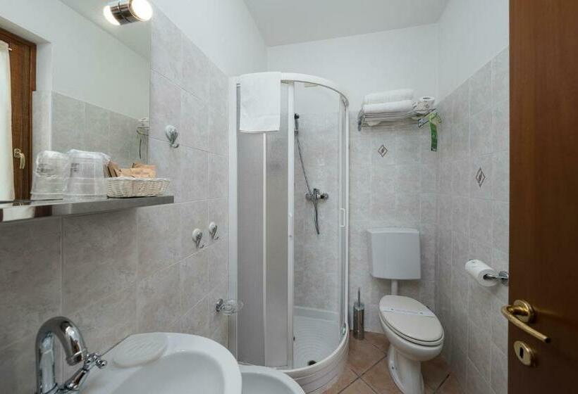 스탠다드 룸 산 전망, Agriturismo Daniela