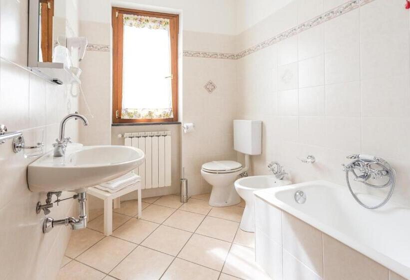 스탠다드 룸 산 전망, Agriturismo Daniela