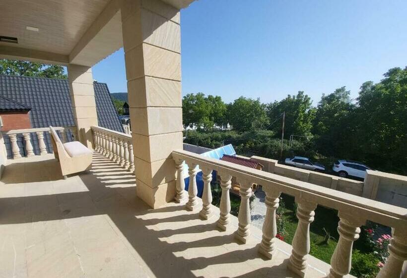 ویلای سوپریور 1 خوابه, Allseasons Hotel Gabala With A Hot Outdoor Pool ,sauna And Waterfall