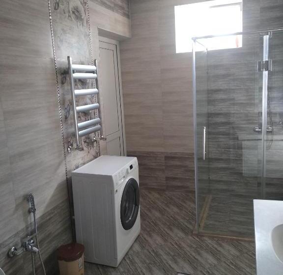 ویلای سوپریور 1 خوابه, Allseasons Hotel Gabala With A Hot Outdoor Pool ,sauna And Waterfall