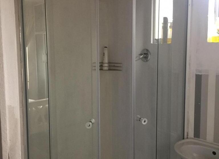 غرفة عائلية, Patzerella's Cozy Nest