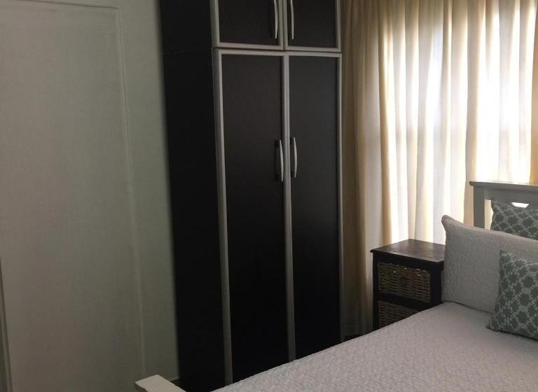 غرفة عائلية, Patzerella's Cozy Nest