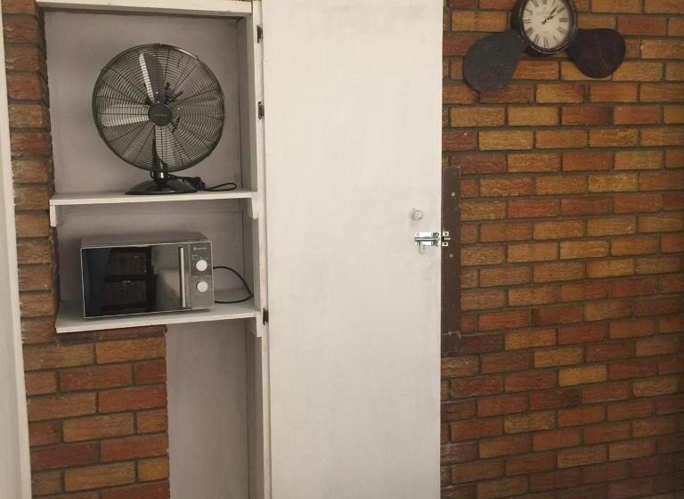 غرفة عائلية, Patzerella's Cozy Nest