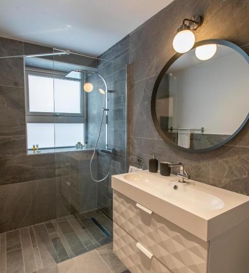 غرفة ديلوكس سرير كينج, Rooms Unique Staying In Paphos Centre