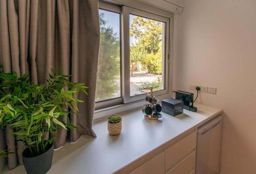 غرفة ديلوكس سرير كينج, Rooms Unique Staying In Paphos Centre