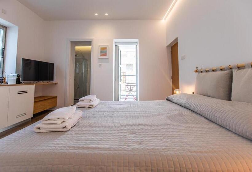 غرفة قياسية سرير كينج, Rooms Unique Staying In Paphos Centre