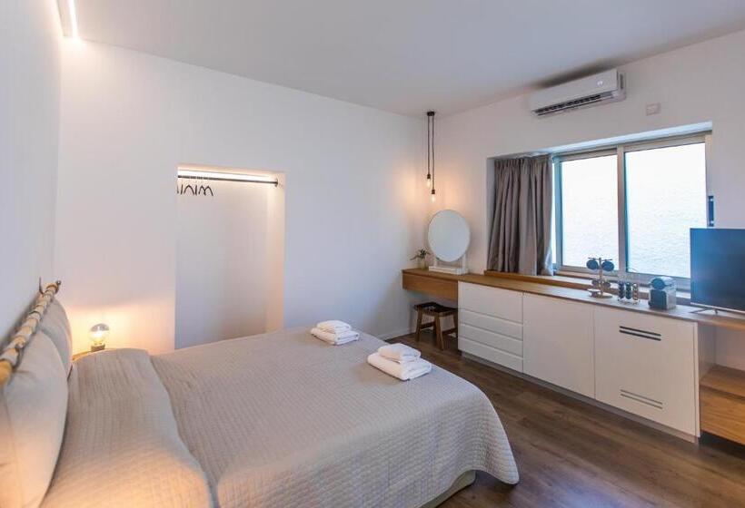 غرفة قياسية سرير كينج, Rooms Unique Staying In Paphos Centre