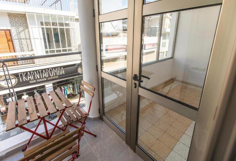 غرفة قياسية سرير كينج, Rooms Unique Staying In Paphos Centre