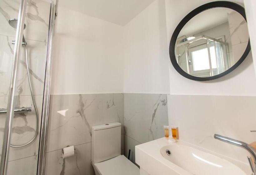 Deluxe-huone Parveke, Rooms Unique Staying In Paphos Centre