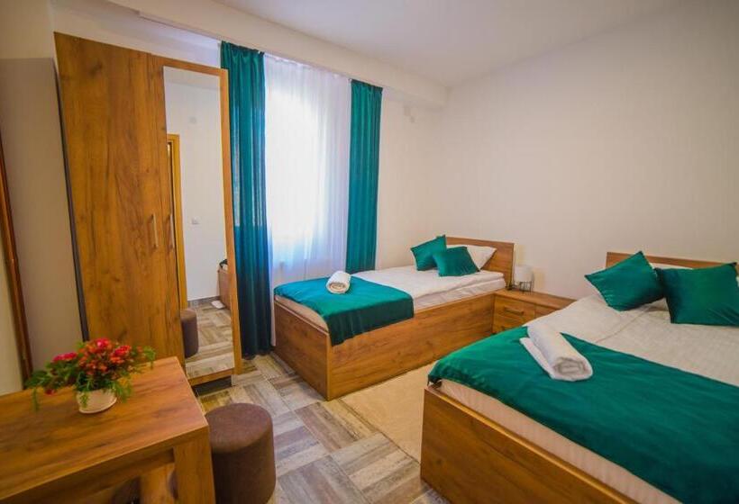 اتاق استاندارد, Užički Konak