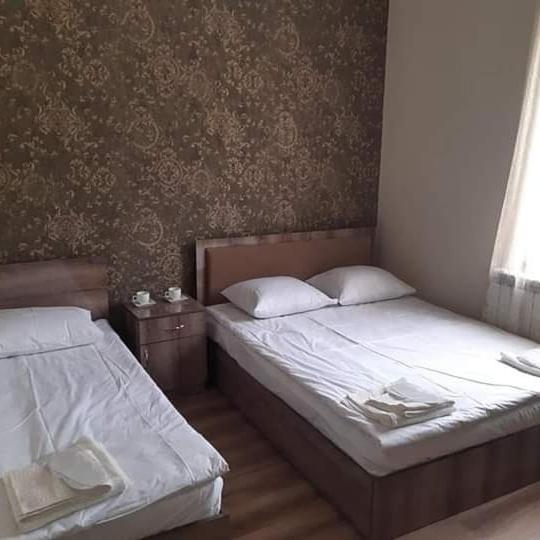 اتاق خانوادگی, Aga