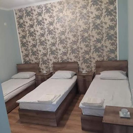 اتاق استاندارد سه نفره, Aga