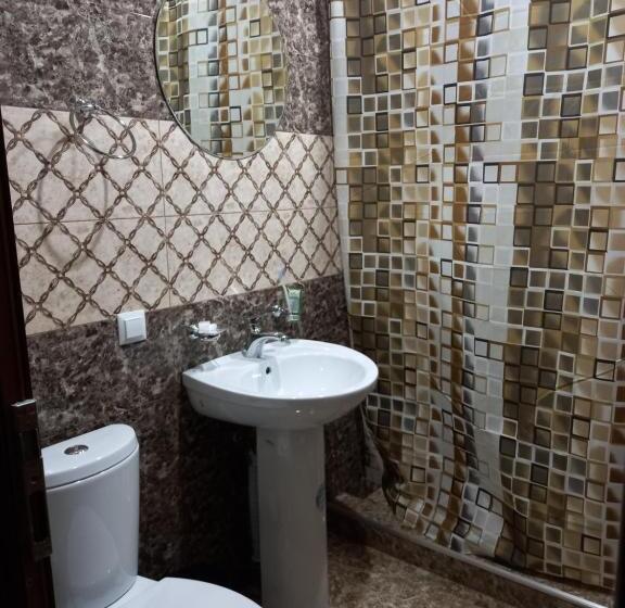 اتاق استاندارد سه نفره, Aga