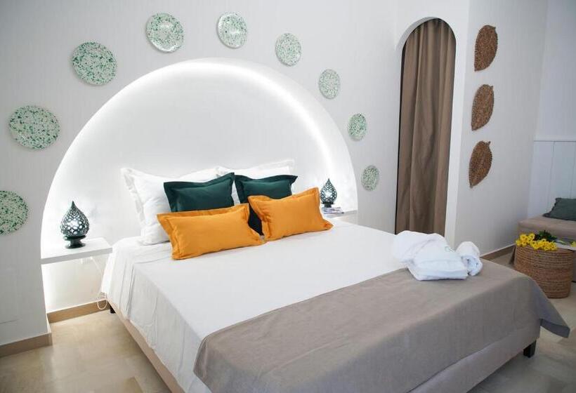 Четырехместный Номер Стандарт с Балконом, Aurelia Sea View