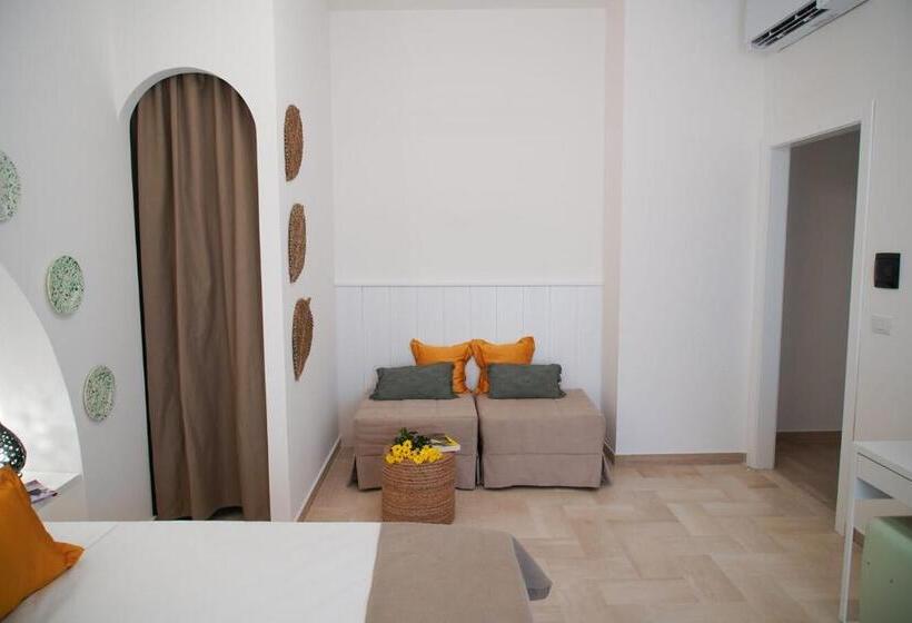 Четырехместный Номер Стандарт с Балконом, Aurelia Sea View