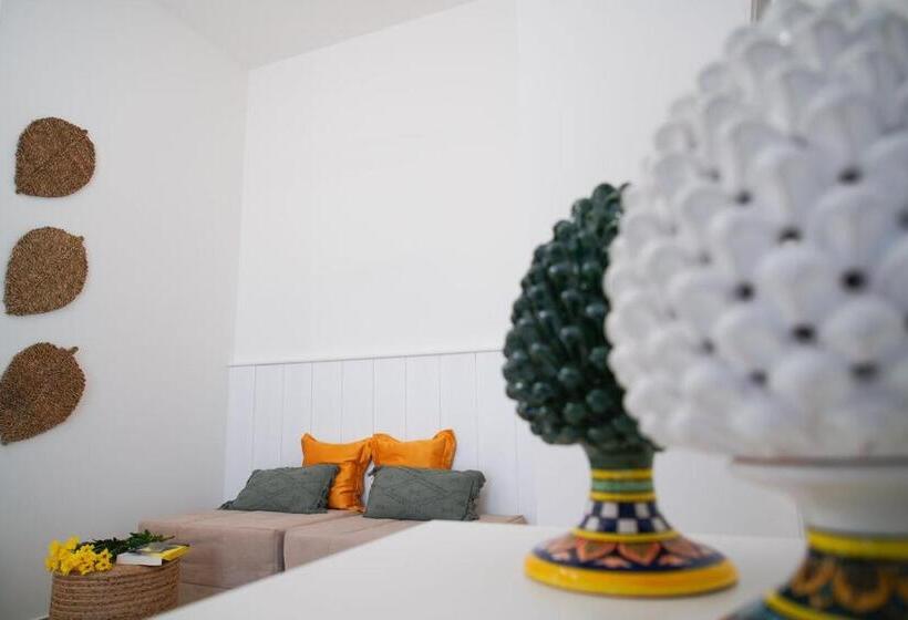 Четырехместный Номер Стандарт с Балконом, Aurelia Sea View