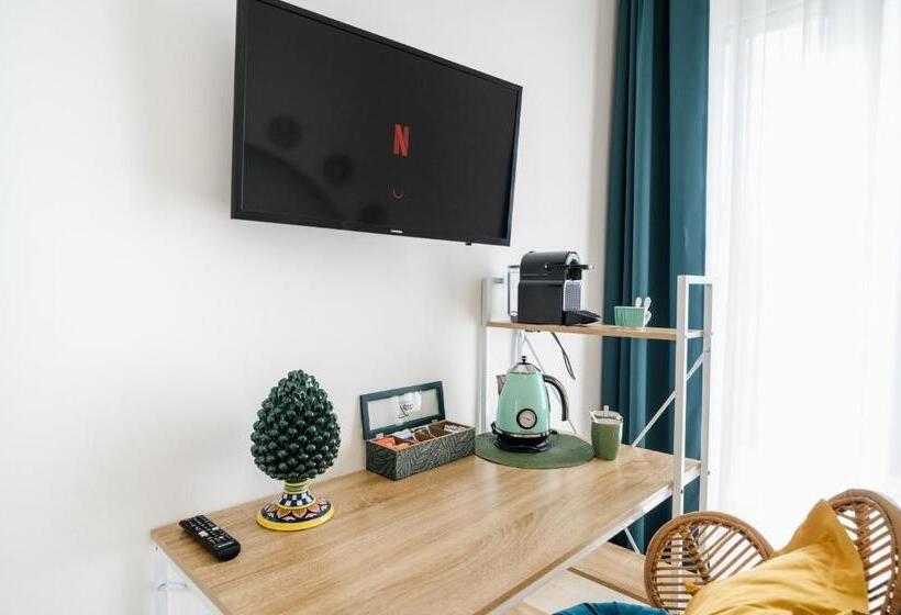 Четырехместный Номер Стандарт с Балконом, Aurelia Sea View