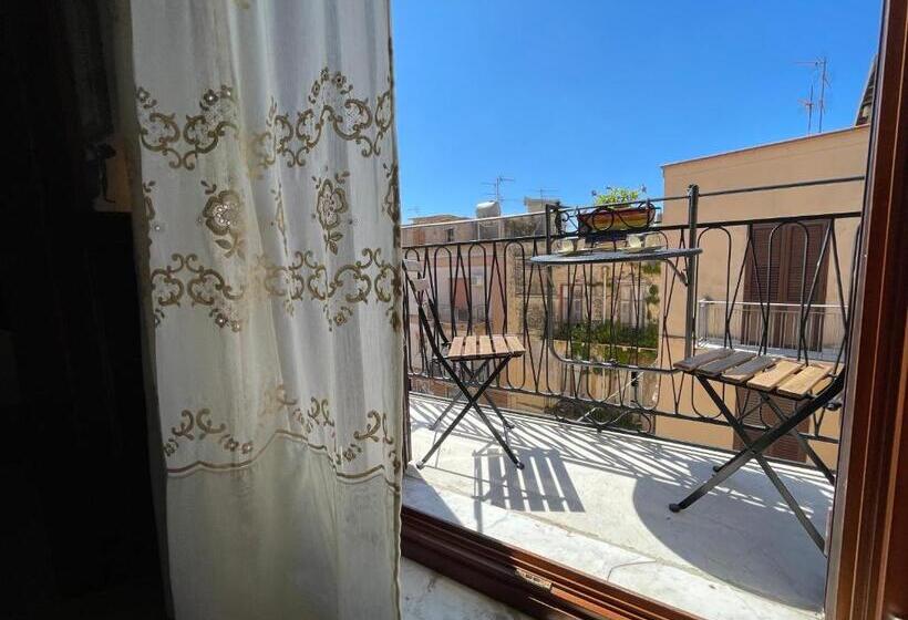 デラックスルーム, Domus Aleria Deluxe Rooms