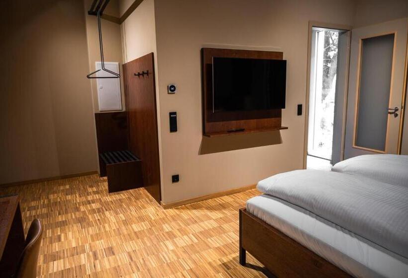 スタンダードルーム, Cavallestro Deluxe