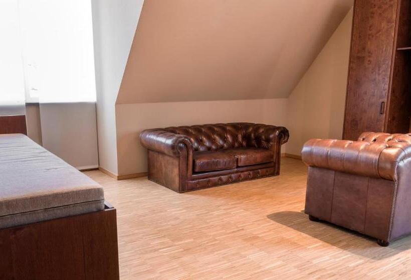 スイート, Cavallestro Deluxe