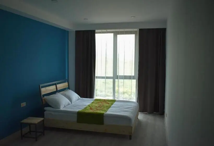 Standard-huone, Kaghni