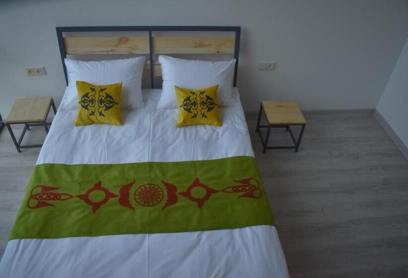 חדר סטנדרט, Kaghni