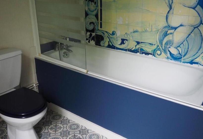 Четырехместный Номер Стандарт, La Garenne De Morestel