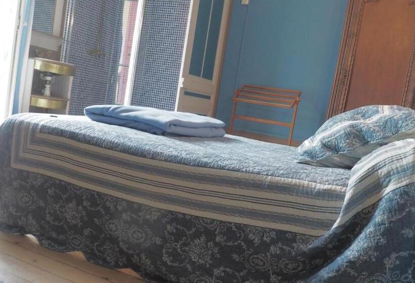 Номер Стандарт, La Garenne De Morestel