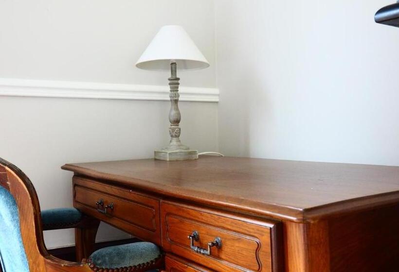 Номер Стандарт, La Garenne De Morestel