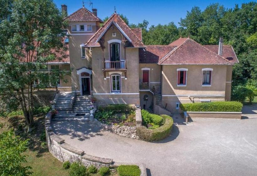 Номер Стандарт, La Garenne De Morestel