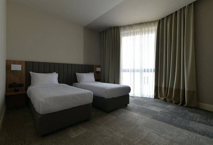 اتاق استاندارد, Maestral