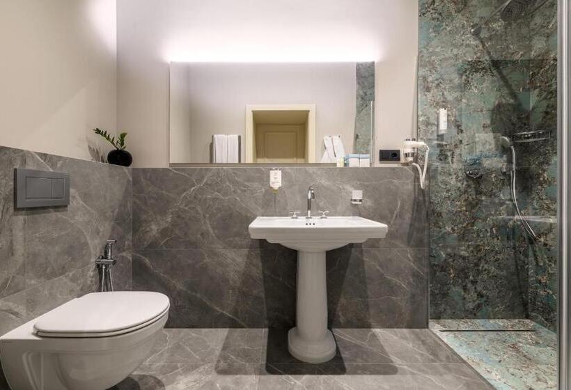 سوییت جونیور, Maestral