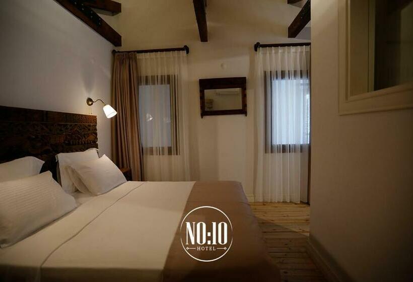 Номер Стандарт Вид на Сад, No 10