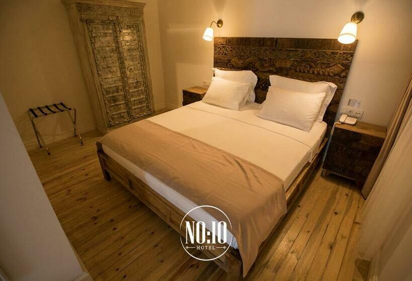 Номер Стандарт Вид на Сад, No 10