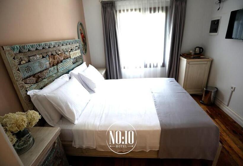 Номер Стандарт Вид на Сад, No 10