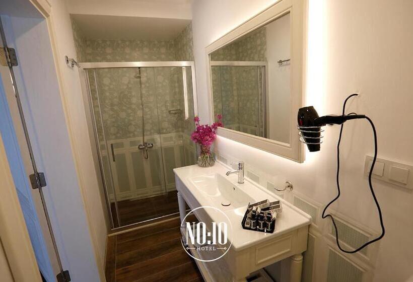 Номер Стандарт Вид на Сад, No 10