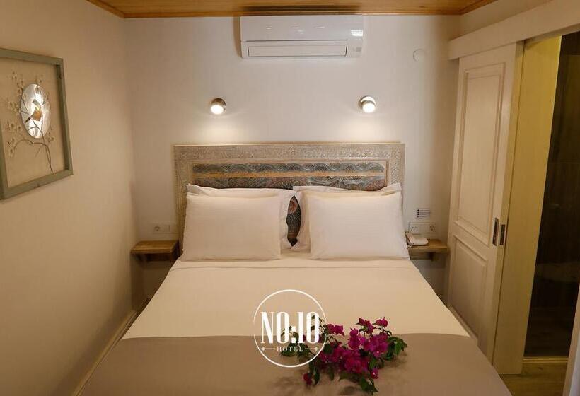 Номер Стандарт Вид на Сад, No 10