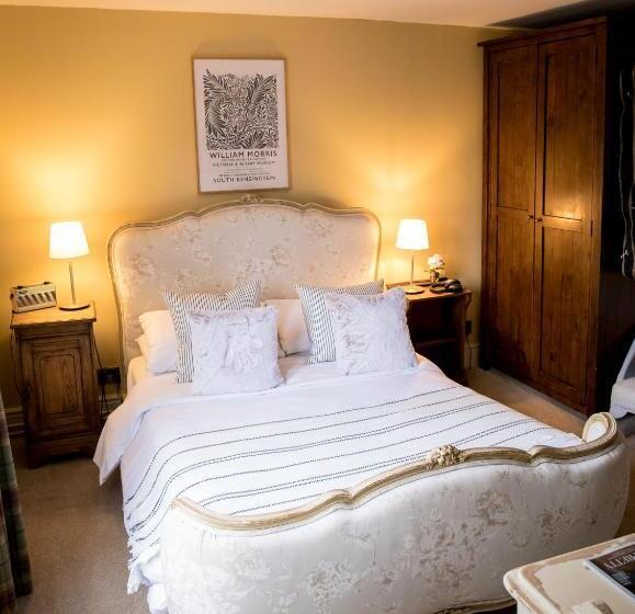 اتاق استاندارد, The Black Swan Inn