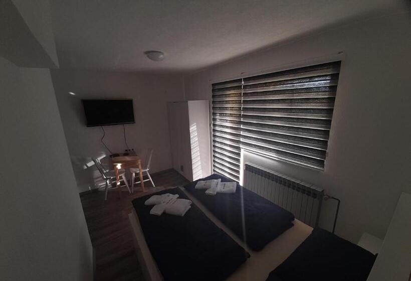 اتاق استاندارد با بالکن, Apartmani Mamić