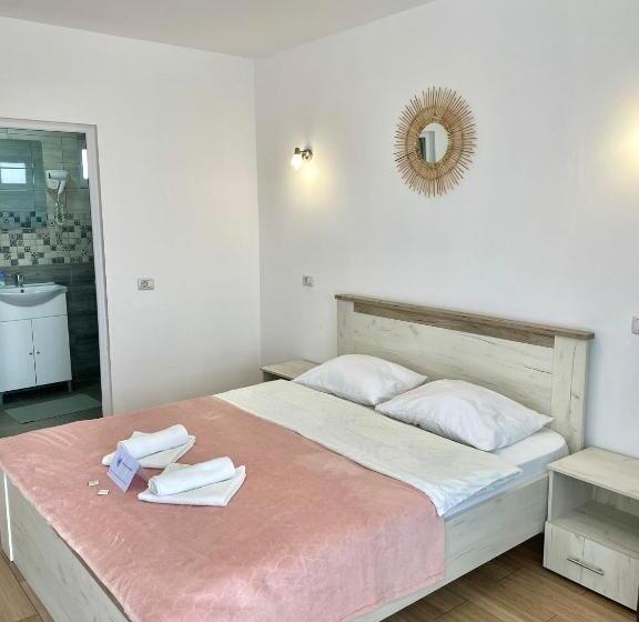 デラックスルーム, Vila Cochilia Costinesti Ultracentral 3 Stele