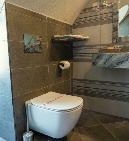 Habitación Estándar con Balcón, Boutique Hotel Provence бутик хотел прованс