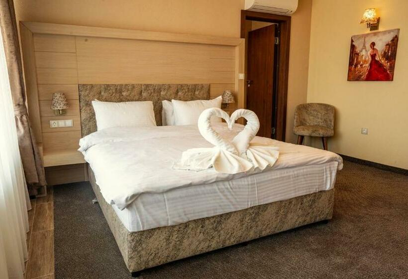 Chambre Standard avec Terrasse, Boutique Hotel Provence бутик хотел прованс