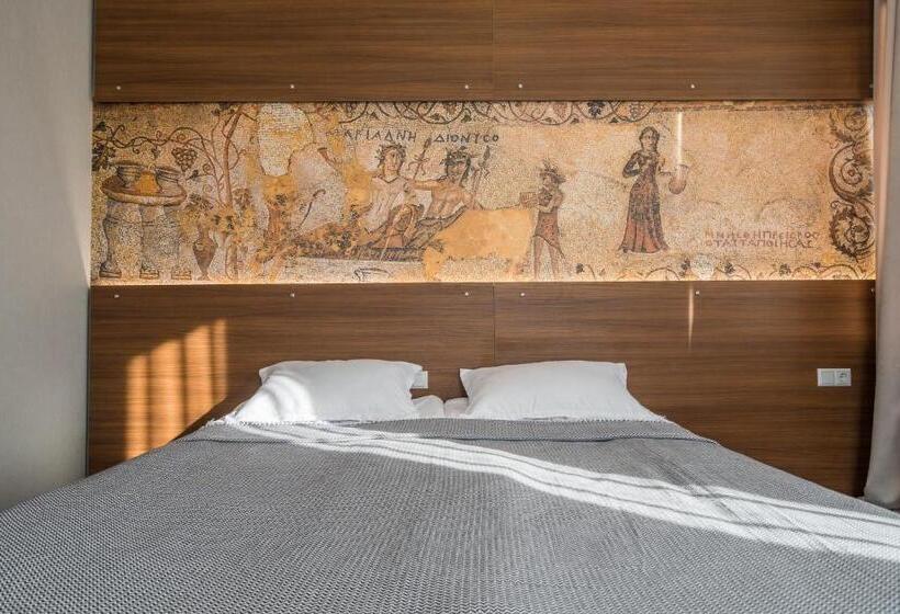 スーペリアールーム, History • სასტუმრო ისტორია