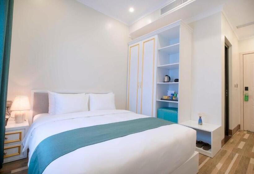 اتاق استاندارد, Minh Long