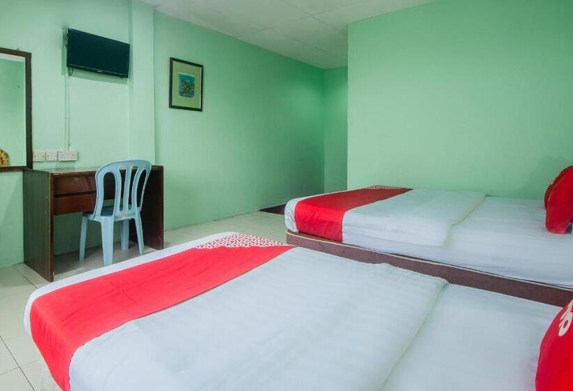 اتاق لوکس سه تخته, Oyo 90124 Payang Puri Baru